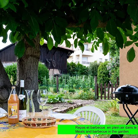 Dom wakacyjny La Maison De De Et Son Jardin