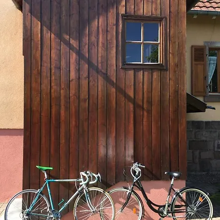 Дом отдыха La Maison De De Et Son Jardin *