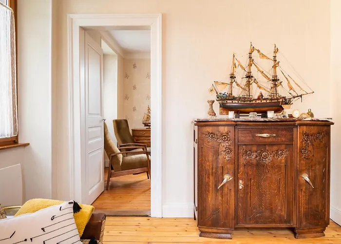 Ferienhaus La Maison De De Et Son Jardin