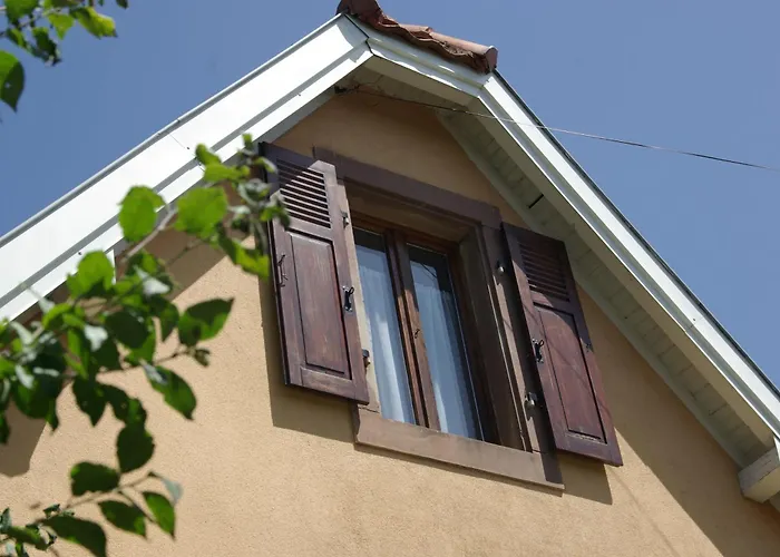 La Maison De De Et Son Jardin Tatil Evi *