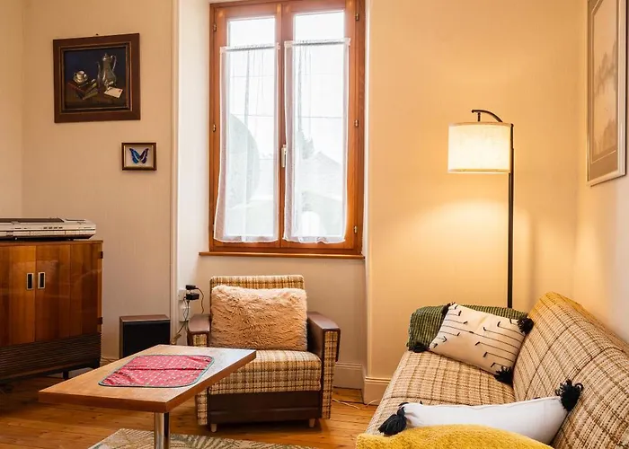 La Maison De De Et Son Jardin Tatil Evi Colmar